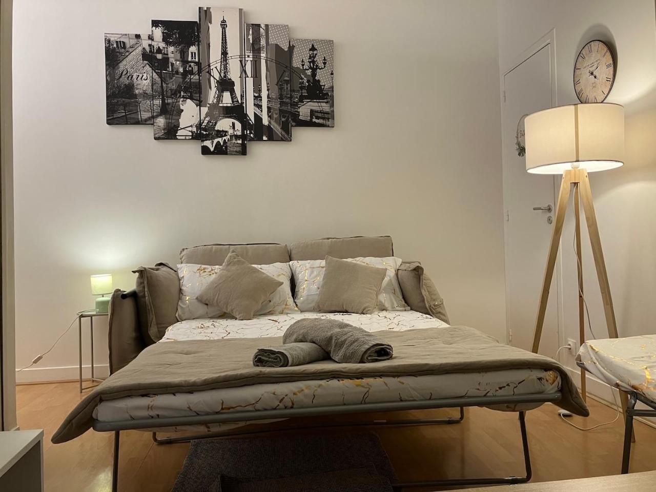 Gold Hotel - Paris-Disney Studio Chelles  Esterno foto